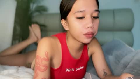 lucyforr online show from July 17, 5:40 am