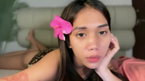 lucyforr online show from August 5, 6:11 am