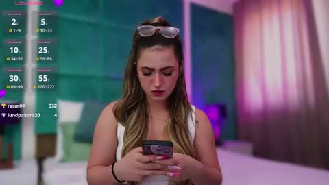 Lucy Lexton online show from July 28, 9:37 am