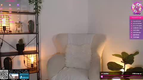 Lucy online show from August 8, 10:48 am