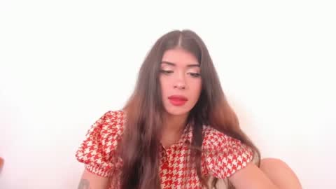 lucyportman online show from August 2, 9:00 pm