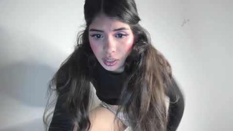 lucyportman online show from August 15, 10:30 am