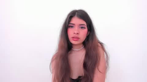 lucyportman online show from August 15, 1:48 pm