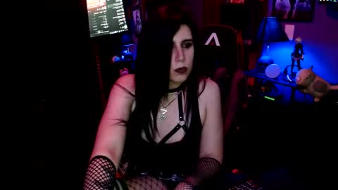 Lucypurr666 online show from June 4, 8:40 am