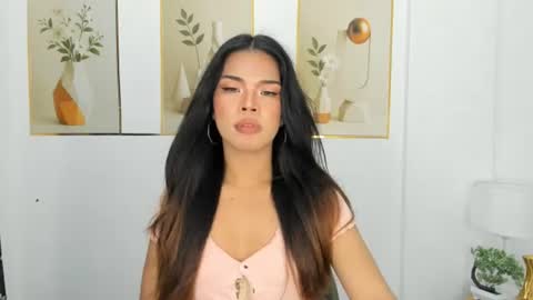 lucyvane online show from August 8, 7:03 pm