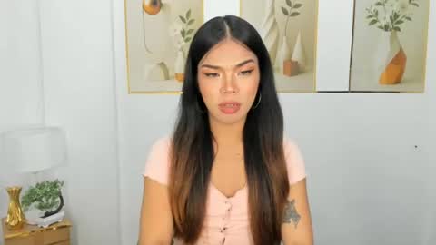 lucyvane online show from August 8, 9:37 pm