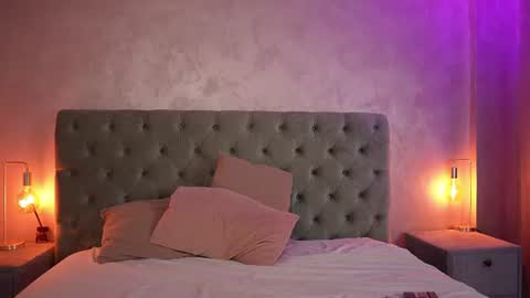 LucyWillow online show from August 10, 10:55 pm