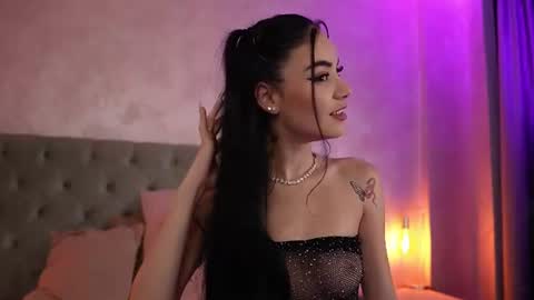 LucyWillow online show from September 4, 4:49 am