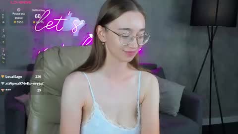 Lucy online show from August 8, 6:35 am