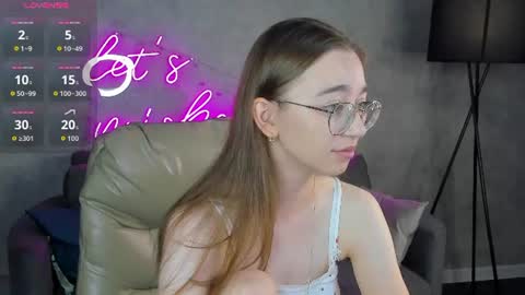 Lucy online show from August 9, 12:55 am