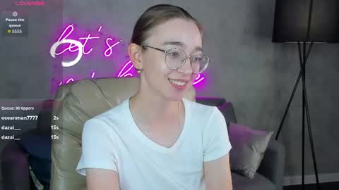 Lucy online show from August 9, 7:31 am