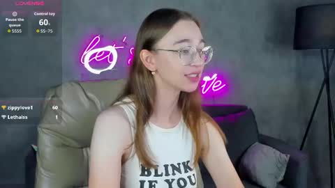 Lucy online show from August 12, 2:03 am