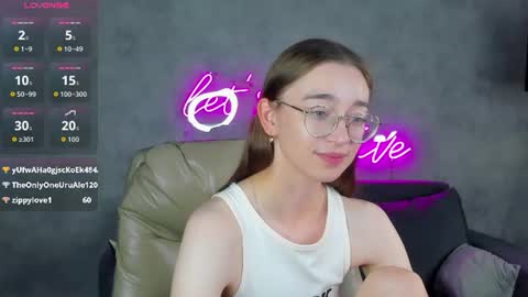 Lucy online show from August 12, 6:27 am