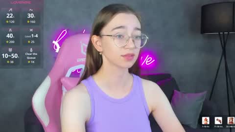 Lucy online show from August 14, 12:47 am