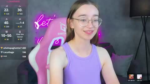 Lucy online show from August 14, 6:17 am