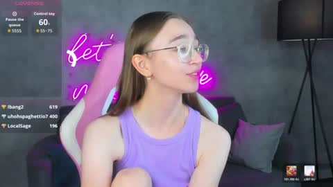 Lucy online show from August 14, 7:23 am