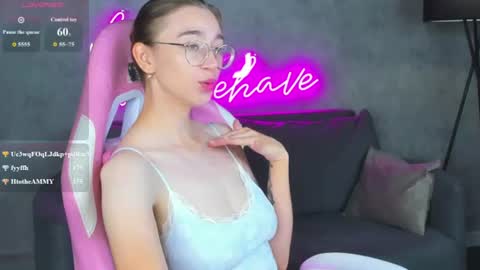 Lucy online show from August 15, 2:26 am