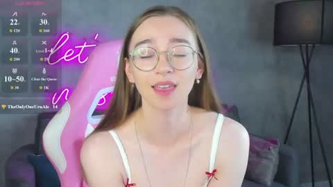 Lucy online show from August 17, 12:48 am