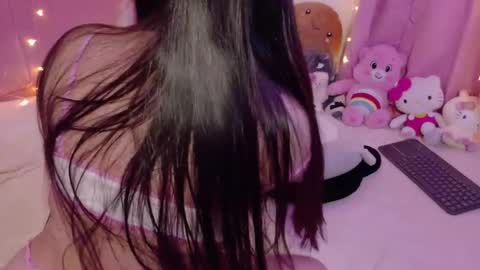 lucy independent model online show from April 13, 2:47 am