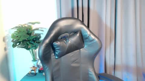 luda_69 online show from August 30, 12:27 pm