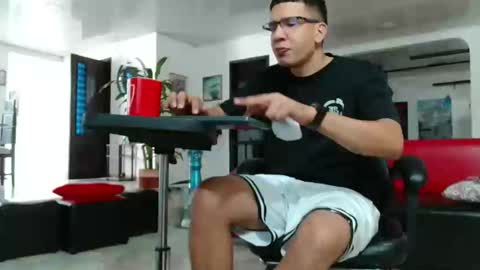 ludociel_z98 online show from April 24, 2:21 pm
