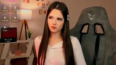 Alice online show from August 30, 9:37 pm