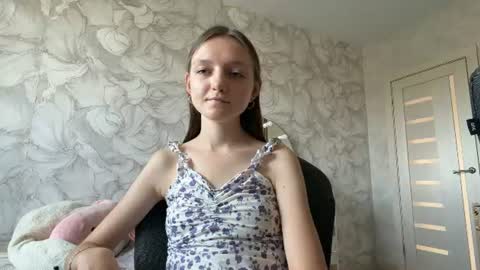 Emily online show from August 3, 2:29 am