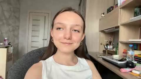 Emily online show from August 5, 4:54 am