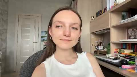 Emily online show from August 5, 7:06 am