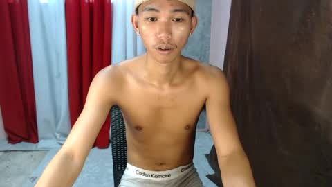 lui_the_fucker online show from July 12, 7:26 am
