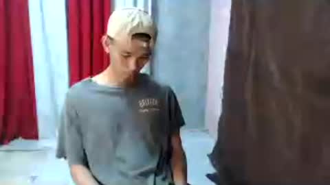 lui_the_fucker online show from July 12, 12:22 pm