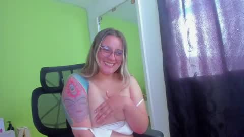 luigi0004 online show from July 25, 4:44 pm