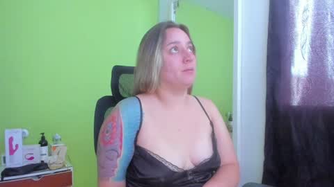 luigi0004 online show from July 26, 1:49 pm