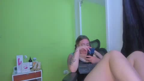 luigi0004 online show from July 30, 4:42 am