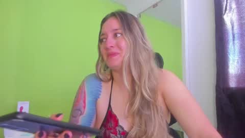 luigi0004 online show from August 13, 1:36 pm