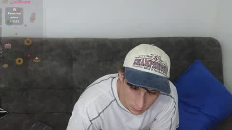 luigisb online show from July 30, 1:02 am