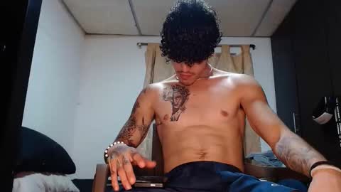 luis_as online show from February 22, 1:26 am