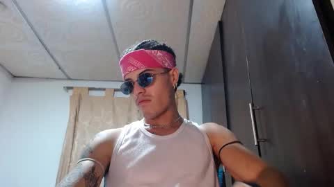 luis_as online show from March 19, 2:26 am