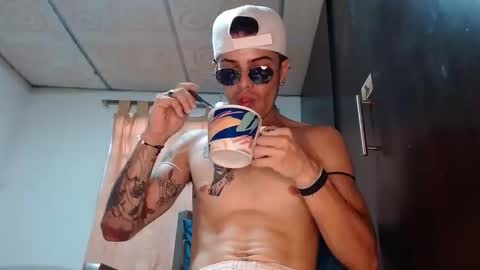 luis_as online show from March 19, 10:35 pm