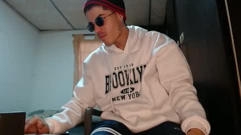 luis_as online show from March 21, 12:08 pm