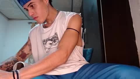 luis_as online show from March 22, 12:03 am