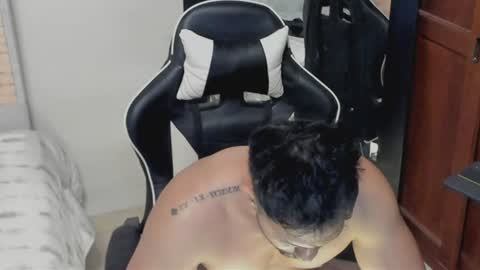 luis_baptista online show from July 19, 5:20 am