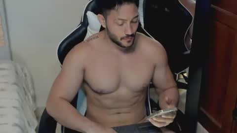 luis_baptista online show from July 22, 2:14 am