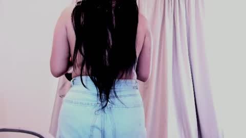 Luisa Diaz online show from August 3, 7:10 pm