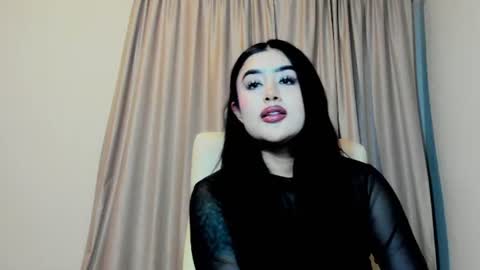 Luisa Diaz online show from August 15, 3:32 am
