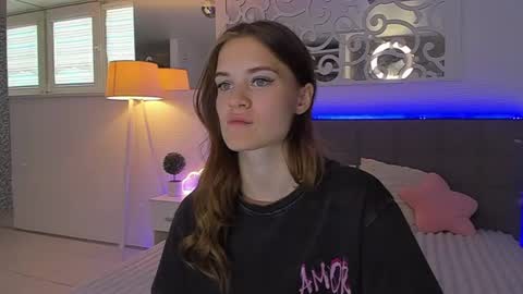 LuisaClover online show from July 31, 2:23 pm