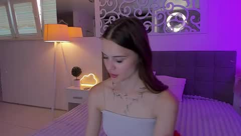 LuisaClover online show from August 9, 4:41 pm