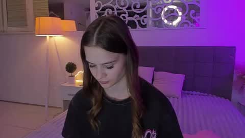 LuisaClover online show from August 9, 5:47 pm