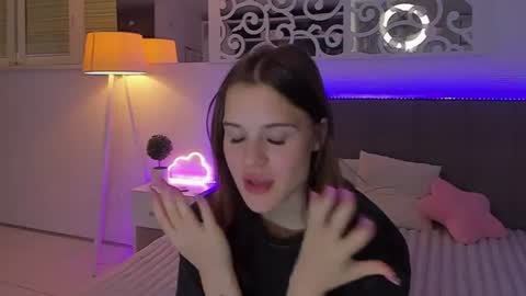 LuisaClover online show from August 14, 10:57 pm