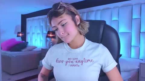 Luisa  online show from July 31, 5:07 pm